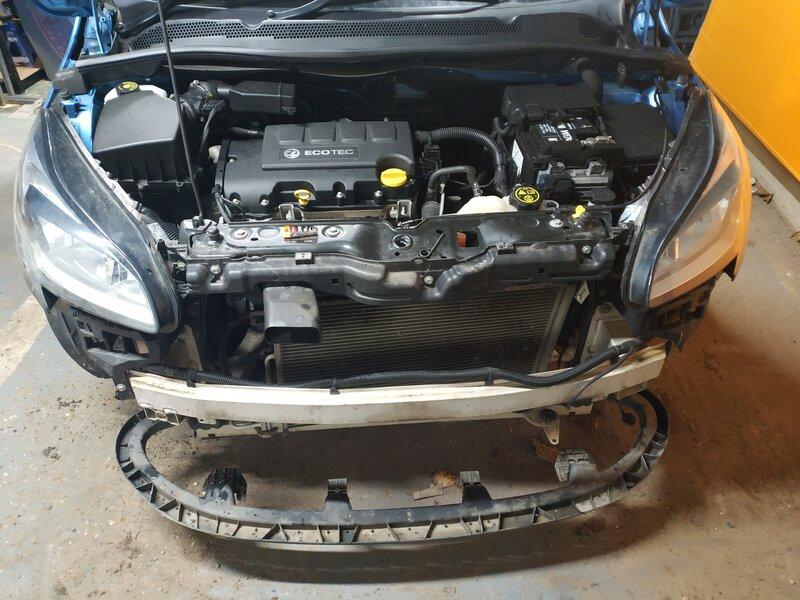 Vauxhall Corsa E bumper removed